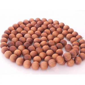 Mala de méditation en bois de santal poli avec perles en bois pour la paix intérieure et la concentration, disponible avec MOQ prêt - Product Image 1