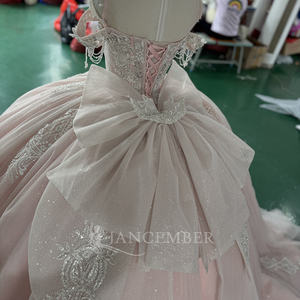 Vestido de Quinceañera Moderno Rosa Claro con Apliques, Lentejuelas, Cuentas y Encaje, Vestido de Fiesta de Gala Talla XS176 - Product Image 5