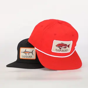 Sombrero de ala plana deportivo de 5 paneles con logotipo de parche bordado personalizado al por mayor OEM, Gorras de poliéster rojo de alta calidad BSCI, gorra Snapback