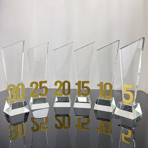 Trophée en cristal avec base transparente, numéro 5, <span class=keywords><strong>10</strong></span>, 15, 20, 25, 30 en métal doré, pour événements commémoratifs - Product Image 6