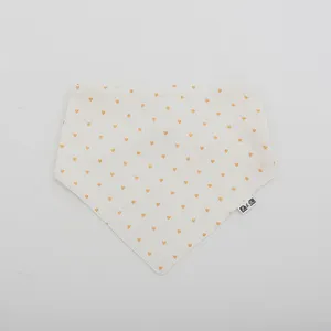 New Wholesale 100%Cotton Triangle Infant Bibs 4 Season Lovely Print Button Soft Boys Girls High Quality Baby Bibs