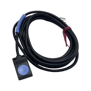 Capteur de proximité inductif KEYENCE EZ-18T de haute qualité, détection 5 mm, sortie NPN, IP67, blindé, indicateur LED, 12-24 VDC, garantie 1 an - Product Image 4