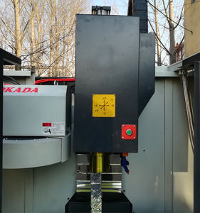 Centre d'usinage vertical à quatre axes de petite taille ACR XH7126 fabriqué en Chine, système de contrôle Siemens, BT30 simple - Product Image 5