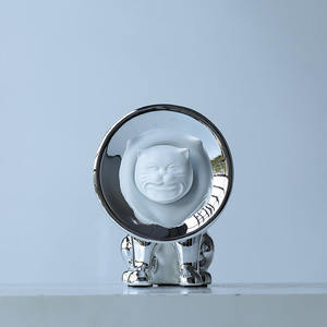 Estatuilla de gato de resina de lujo moderna, adorno pequeñ<span class=keywords><strong>o</strong></span> dorado para decoración del hogar, mueble de TV, estantería, decoración de escritorio, grabado a mano - Product Image 4