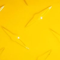 Revêtement en poudre époxy thermodurcissable jaune RAL 1028, haute adhérence pour machines et équipements nautiques, application par pulvérisation électrostatique