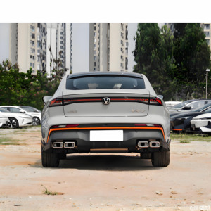 Changan UNI-V 2024, Berlina con Trasmissione Automatica, Guida a Sinistra, Alimentazione a Benzina, Prodotta in Cina - Product Image 3