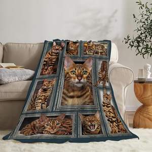 تصميم قطة بنغال رائعتين ناعم مثالي للفتيات والنساء والأطفال والبالغين ديكور منزلي مريح على أريكة أو سرير - Product Image 5