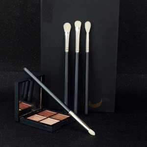 4pcs Goat Hair Eyeshadow Makeup Brush Set Soft <b>Eye</b> Blending Birch Wood Handle Matte Black Private Label Cosmetic <b>Eye</b> Brushes Kit - Product Image 3