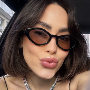 Gafas de Sol Kedun Diamond de Montura Completa para Mujer, Estilo de Alta Gama, Protección UV400, Populares en Instagram e Internet - Product Image 2