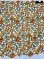 Tissu en dentelle guipure à découpe florale colorée 100% polyester brodé pour robe de mariée mexicaine et fête