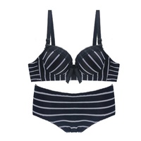 Sexy Junge Mädchen Coole Dünne BH-Slip-Kombination Stylisches Streifenmuster Polyester BH-Unterwäsche-Set