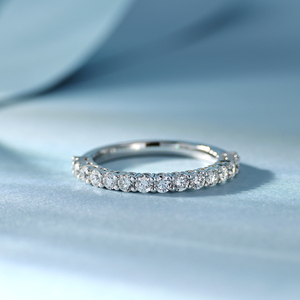 Bague de fiançailles classique en or blanc 18 carats avec diamants naturels demi-éternité, placage rhodium de haute qualité, pour femme, usage quotidien et soirées - Product Image 6