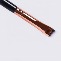 Kuas Smudge Bulu Sintetis Pendek Berkualitas Tinggi dengan Gagang Kayu untuk Eyeliner Pensil Alis Wajah