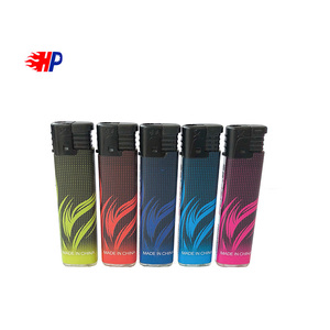 HP-111 Briquets d'usine de Chine Briquet mince rechargeable coupe-vent OEM avec logo personnalisé et gaz <span class=keywords><strong>butane</strong></span> pour fumer et camper - Product Image 3