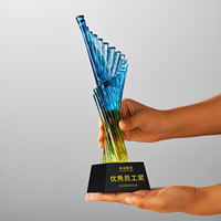 Placa de Premio Personalizada con Grabado Láser, Diseño de Alas de Ángel y Estrella de Cinco Puntas, Cristal Rojo, Azul y Ámbar, Resistente al Agua, para Campeones