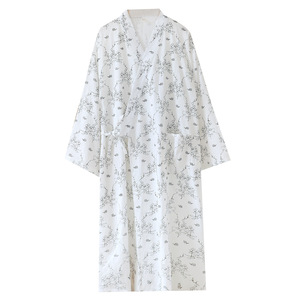 ชุดกิโมโนผ้าฝ้ายลายดอกสไตล์ญี่ปุ่นสำหรับ<span class=keywords><strong>ผู้ชาย</strong></span> ผ้าก๊อซเนื้อนุ่ม ระบายอากาศได้ดี ลายดาวนำโชค เหมาะสำหรับอาบน้ำและนอนหลับอย่างสบาย - Product Image 5