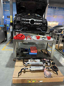 Para <span class=keywords><strong>Mercedes</strong></span> Benzs <span class=keywords><strong>GLS</strong></span> X166, actualización a <span class=keywords><strong>GLS</strong></span> AMG63, kit de carrocería de estilo AMG delantero y trasero deportivo con nuevos recortes de parachoques, kits de carrocería - Product Image 3