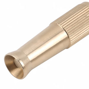 Vente en gros : Pulvérisateur en ligne avec buse d'eau réglable pour lavage de voitures, arrosage de fleurs et pelouse, en métal doré - Product Image 6