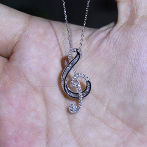 Collana girocollo con ciondolo a forma di nota musicale per donna, gioielli alla moda con pietre scintillanti, regalo per l'uso quotidiano - Product Image 4