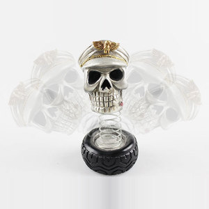 <b>Skull</b> Car Ornament Resin Automatic Swinging <b>Decorative</b> Dashboard Accessory Military Cap Design - Product Image 1