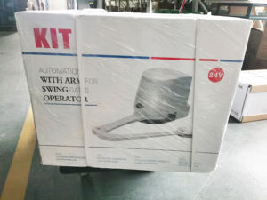 Ouvre-porte automatique à bras courbé pour <span class=keywords><strong>portail</strong></span> pliant lourd, moteur DC, capacité 1000 kg par <span class=keywords><strong>battant</strong></span>, longueur de chaque <span class=keywords><strong>battant</strong></span> 5 m - Product Image 6