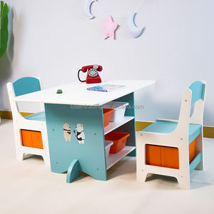 Ensemble table et chaises pour enfants double face avec rangement, bacs en tissu et en plastique, bureau d'activités en bois pour enfants - Product Image 1