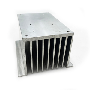 Profilé en aluminium personnalisé série 6000 <span class=keywords><strong>2026</strong></span>, <span class=keywords><strong>extrusion</strong></span> d'aluminium 6061 6063, dissipateur thermique avec usinage CNC - Product Image 3