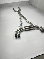 Soupape d'échappement Catback TLS en acier inoxydable de haute qualité 1,5 mm poli miroir M5 pour M8 F91/F92/F93 4.4T avec embout en fibre de carbone argenté