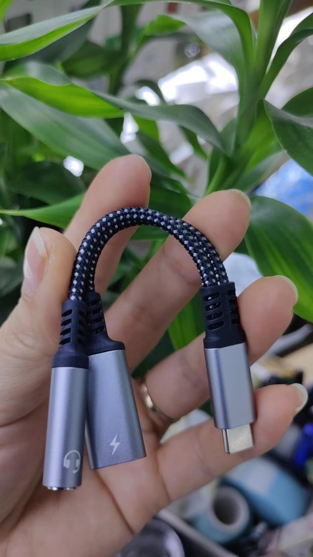 Digital version of standard fast charger in gray