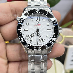 จัดส่งฟรี นาฬิกาข้อมืออัตโนมัติสีเงิน แสดงวันที่ ป้องกันแม่เหล็ก กันน้ำ กระจกแซฟไฟร์ สปอร์ต สแตนเลสสตีล 20 มม. - Product Image 1