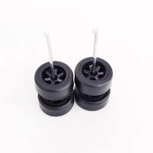 قطع غيار مصغرة معدلة لنموذج سيارة مصبوب، عجلات بلاستيكية ذهبية مخصصة وإطارات مطاطية بمقياس 1/64 - Product Image 6