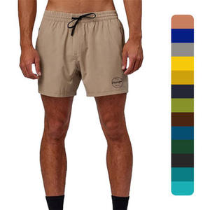 Shorts de sport décontractés pour hommes en gros, personnalisés, en polyester/nylon écologique, maille noire contrastée, teinture unie - Product Image 4