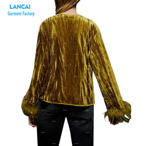 <span class=keywords><strong>Camicie</strong></span> da <span class=keywords><strong>donna</strong></span> oversize con maniche di pelliccia con Logo personalizzato - Product Image 2