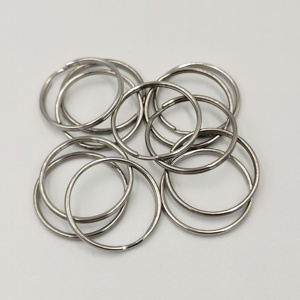 Anillos de Acero Inoxidable Redondos Divididos de 20 mm de Alta Calidad y Precio Económico para Llaveros - Product Image 1