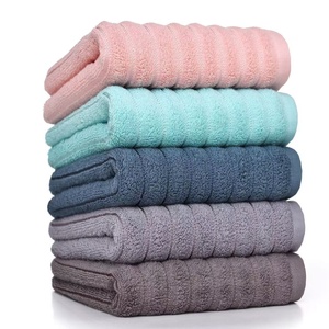 Asciugamano Oversize 40x90 in Cotone 100%, Extra Spesso e Morbido, Altamente Assorbente, con Bordi Rifiniti, per Adulti, Uso Domestico, Vendita all'Ingrosso Personalizzata - Product Image 1