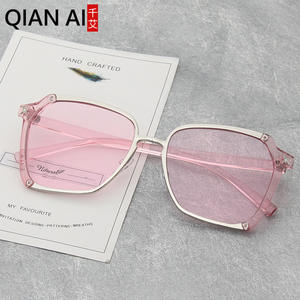 Lunettes de soleil transparentes J1 1520 pour femme, monture dorée, verres acryliques rose océan, bleu, jaune, protection UV400, légères, irrégulières, tendance, pour la conduite - Product Image 2