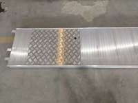Escalier d'accès industriel en aluminium avec trappe latérale de 3 m, 3 crochets et échelle