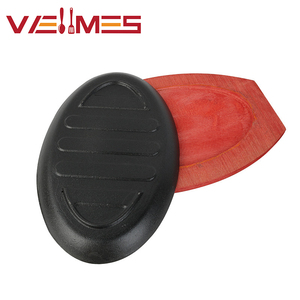 Wellmes Gusseisen-Bratpfanne mit Holzuntersetzer, ovale Form, pflanzenölbeschichtet, gas- und induktionsgeeignet, langlebig, umweltfreundlich - Product Image 3