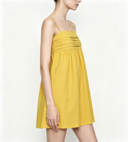 Robe Courte Plissée à Bretelles Fines et Col Carré pour Femme, Taille Empire, Coupe Évasée, Idéale pour l'Été, la Plage et les Vacances, Personnalisable avec Logo
