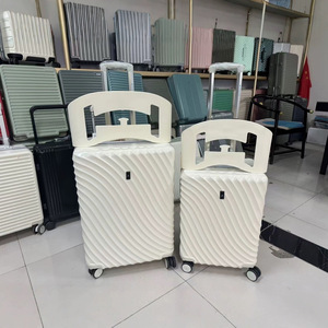 Maleta de mano blanca de 22 pulgadas con ruedas giratorias, ligera, con cierre de cremallera, para mujeres, viajes de ocio - Product Image 2