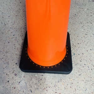 90cm3 6 inç trafik konisi esnek <span class=keywords><strong>PVC</strong></span> güvenlik baz siyah trafik konisi kg ile kullanılan 4.5 - Product Image 5