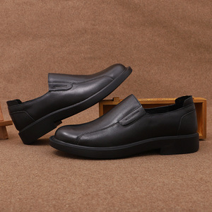 Chaussures habillées pour hommes en cuir véritable à bout rond, à enfiler, confortables pour le bureau et la carrière, semelle extérieure en caoutchouc, collection printemps - Product Image 2
