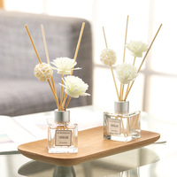 Diffuseur de parfum carré sans BPA en bois et verre, sans flamme, longue durée (2 mois), aromathérapie aux huiles essentielles, désodorisant pour chambre à coucher