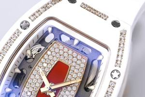 Montre en céramique automatique étanche de haute qualité avec cadre blanc et design à cœur rouge diamanté - Product Image 5