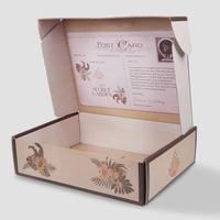 Vente en gros de boîte postale d'emballage d'expédition ondulé laminé mat de cadeau de luxe avec fleur avec impression intérieure