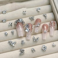 Breloques à ongles en argent 3D avec strass, motif papillon pour ongles en acrylique, en métal de qualité supérieure.