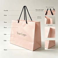 Sacs cadeaux en papier rose doux avec logo personnalisé imprimé, poignées noires, sacs de shopping estampés à chaud en or pour boutiques et cosmétiques
