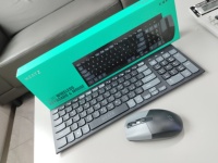 HEATZ Wireless untuk Set Keyboard dan Mouse Bluetooth Ultra-Tipis Isi Ulang dengan Sakelar Gunting Mini dan Lampu Latar LED untuk Desktop