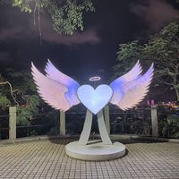Installations artistiques uniques, ailes d'ange LED interactives à induction infrarouge personnalisées, multicolores, accessoires de divertissement pour la décoration d'activités de fête