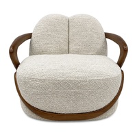 Fauteuil d'appoint rembourré en bouclette avec accoudoirs en bois et structure en noyer, personnalisable OEM pour hôtels et salons